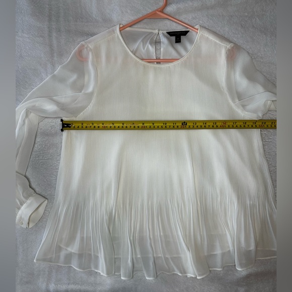 💗BR Women White/off white Pleated Long Sleeve Blouse  Medium - Picture 5 of 6